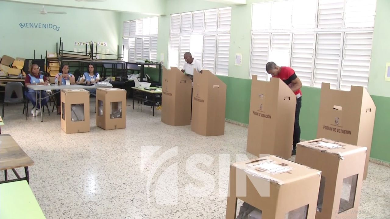 A un mes para las elecciones congresistas se sienten victorioso