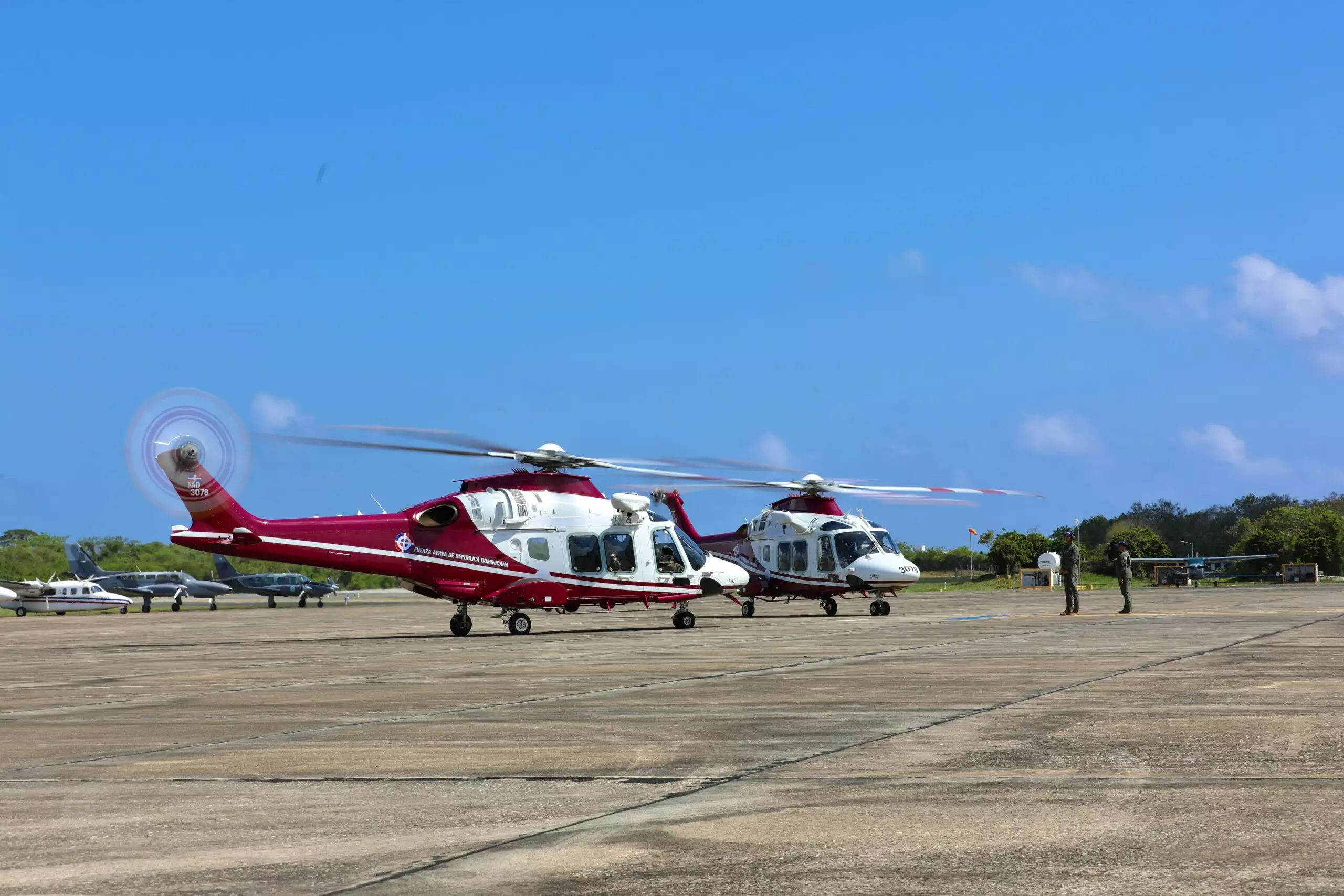 Fuerza Aérea recibe dos helicópteros para combatir desde el narcotráfico  hasta la migración ilegal