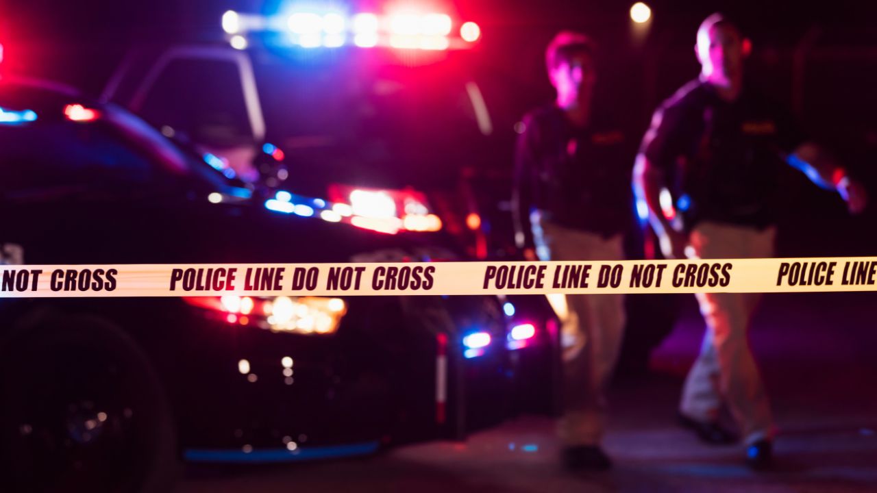 Hombre mató a su novia y condujo por Miami con el cadáver dentro de su auto, según la policía