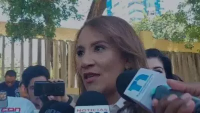 Candidata a la vicepresidencia por el PLD ejerce su derecho al voto