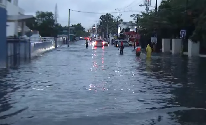 Autoridades mantienen niveles de alerta por inundaciones