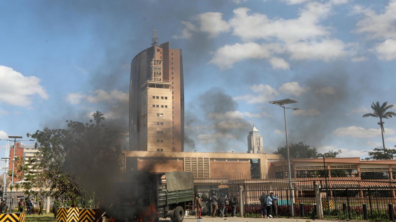 Al menos 17 muertos en las graves protestas en Kenia contra una subida de los impuestos