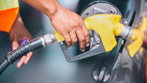 Cuatro combustibles suben de precio entre RD$5 y RD$3 pesos