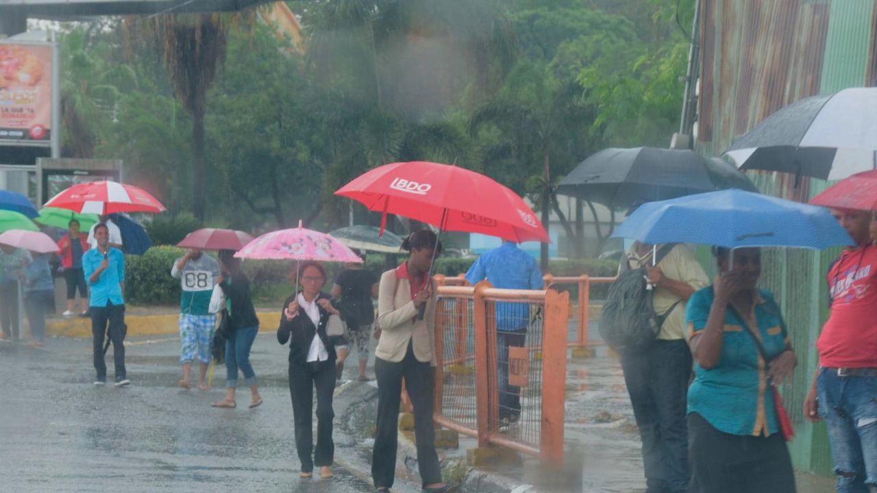 Onamet prevé aguaceros dispersos para esta tarde; continúan provincias en alerta