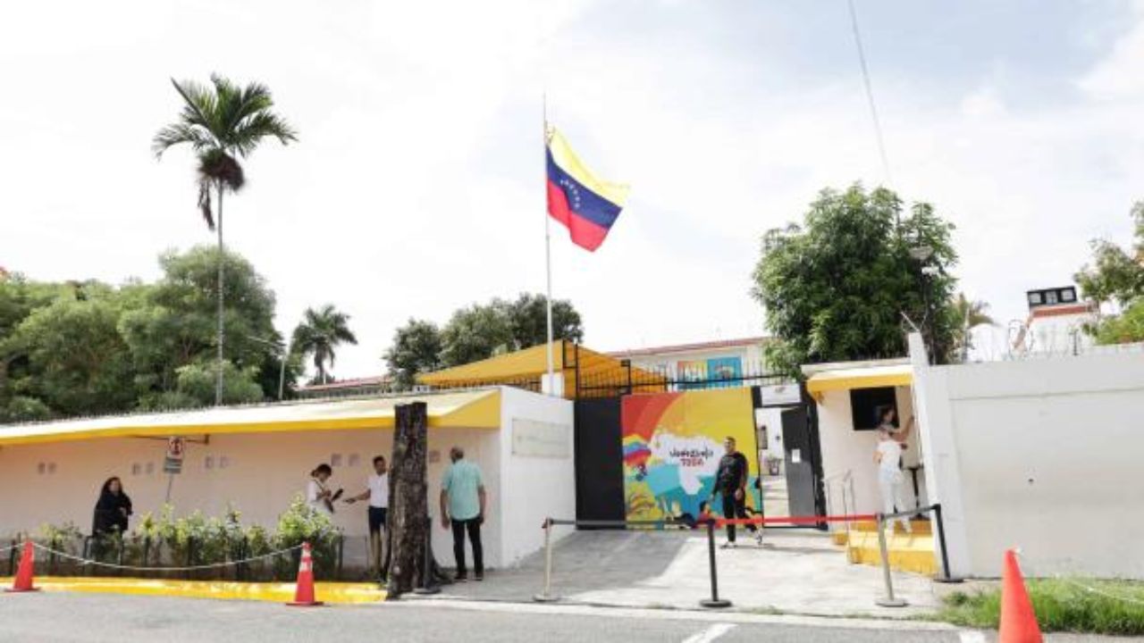 Embajada de Venezuela en RD suspende indefinidamente la atención consular