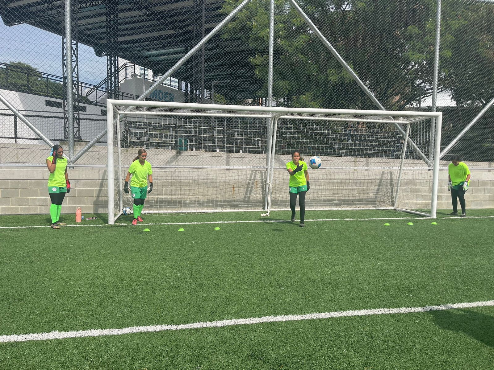 Sedofútbol U17 femenina viajó a Colombia para disputar partidos de preparación