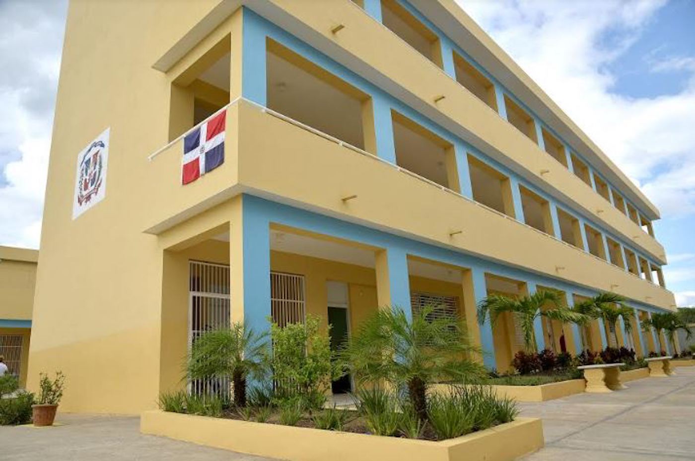 A menos de una semana para iniciar las clases, padres siguen buscando cupo para sus hijos