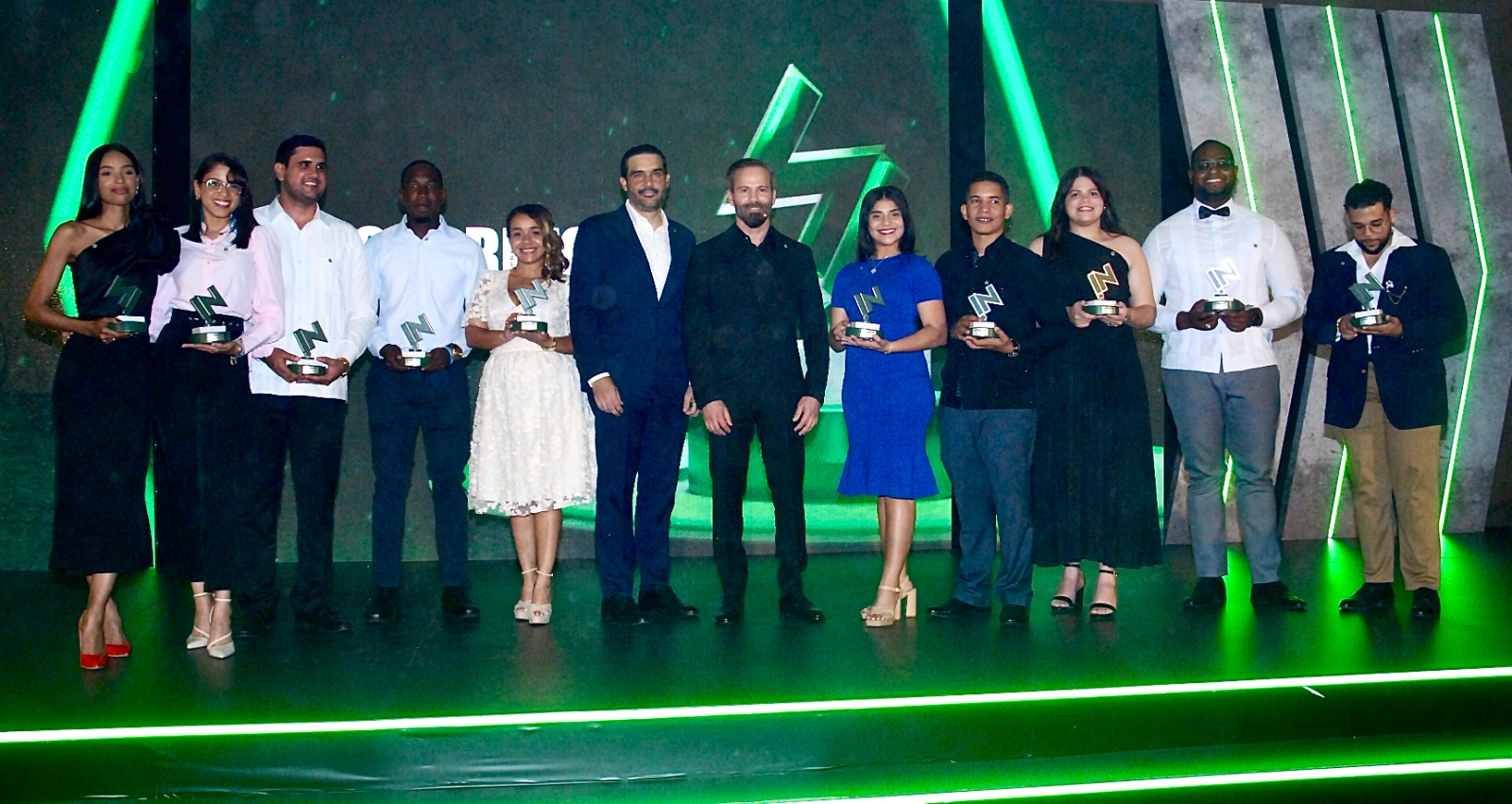 Primer premio a la excelencia del sector construcción INCONCRETO concluye primera edición con entrega de becas