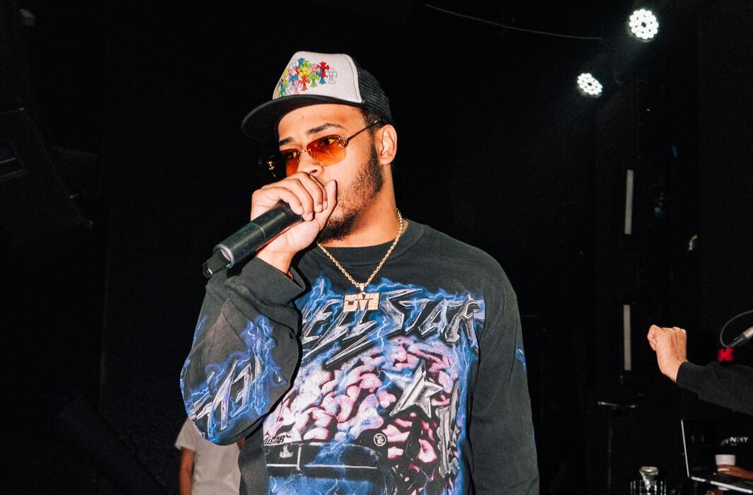 NTG y Myke Towers Colaboran en "La primera vez"