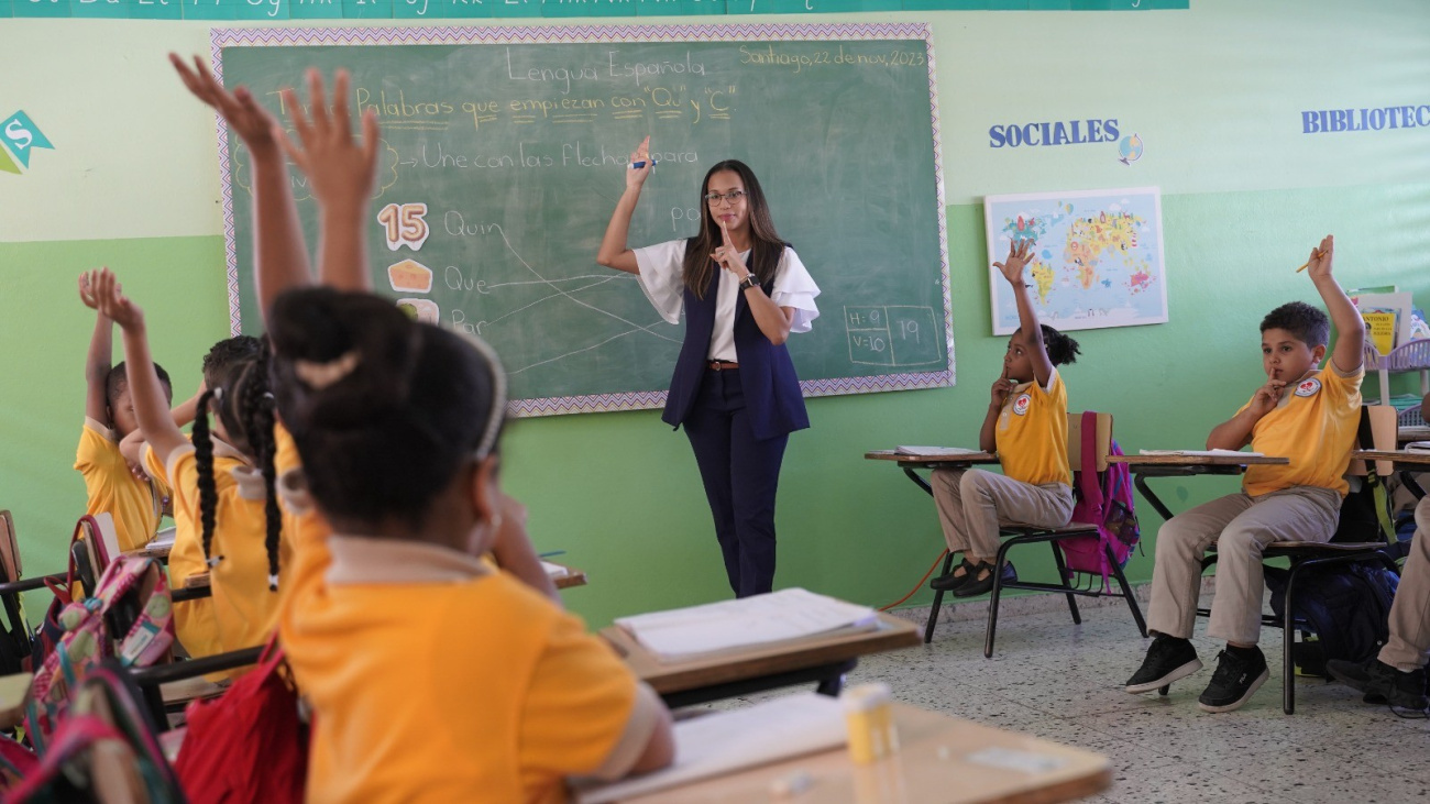 Mejoras en educación y quejas de maestros marcan inicio del curso en RD