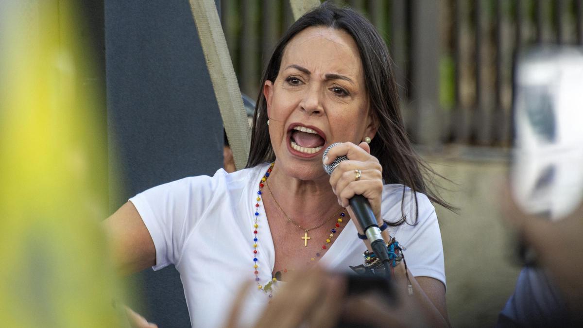 “Han perdido toda noción de la realidad”, dice Corina Machado tras orden de aprehensión contra Edmundo González