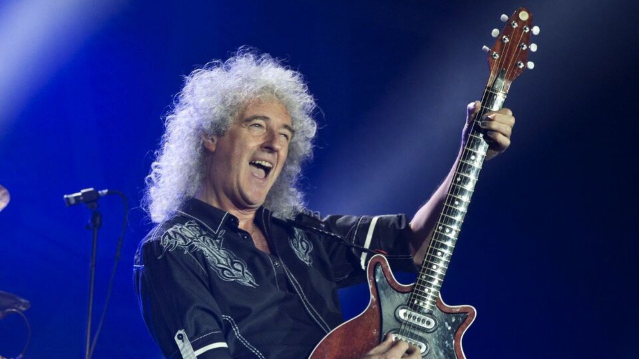 El guitarrista Brian May dice que sufrió un "leve derrame cerebral"