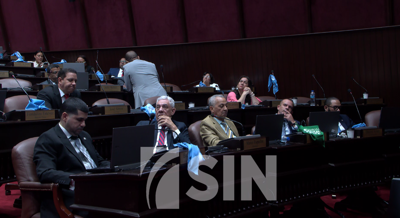 Diputados podrían conocer este martes proyecto de reforma constitucional