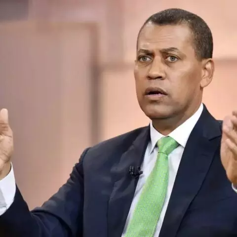 Guido anuncia entrega del nuevo edificio de Indotel para agosto y mudanza en diciembre