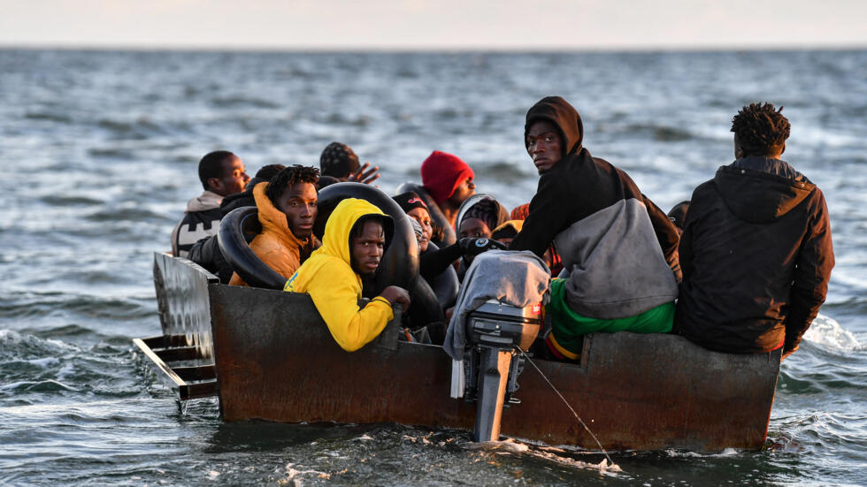 Inmigración, factor clave para que EE.UU. mantenga su ventaja en investigación, dice informe 