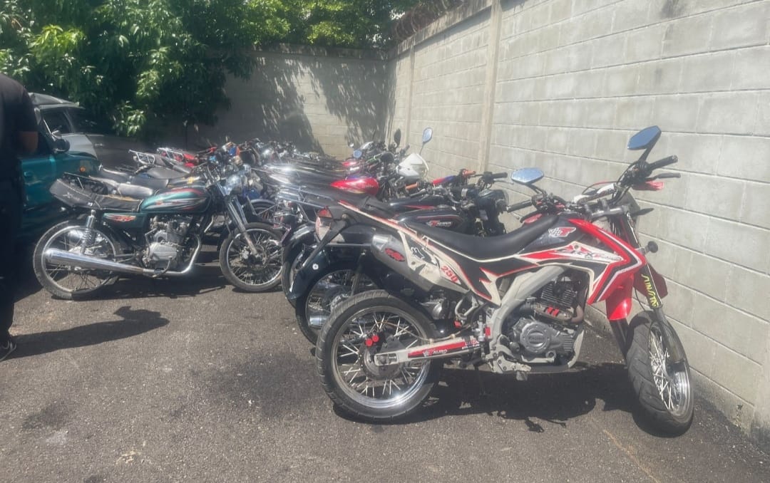 PN Y MP realizan allanamiento en Moca