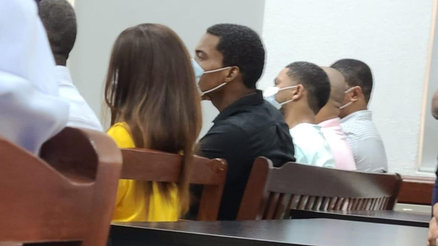 Reenvían conocimiento de revisión a coerción a Eridania García e Investor Winner
