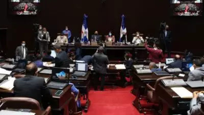 Domínguez Brito critica que su propio partido “le haya tumbado el pulso” a Abinader con propuesta sobre eliminación de curules