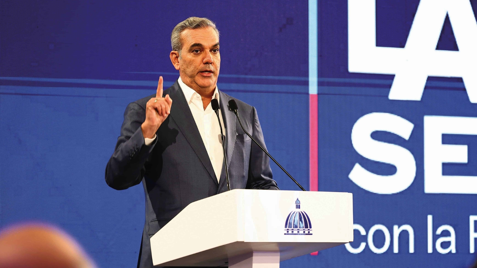 Gobierno llama a la población a usar medicamentos bio equivalentes para reducir costos de tratamientos médicos