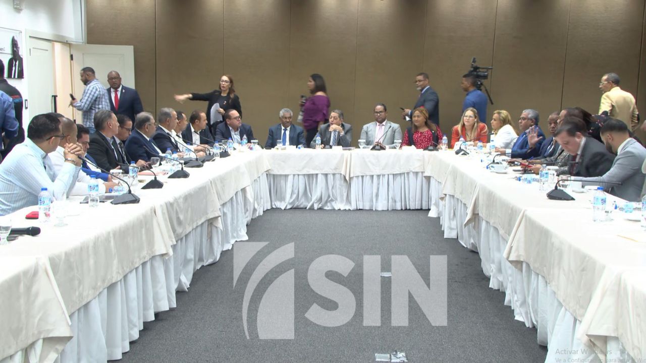 Diputados continúan escuchando sectores que serían afectados por reforma fiscal