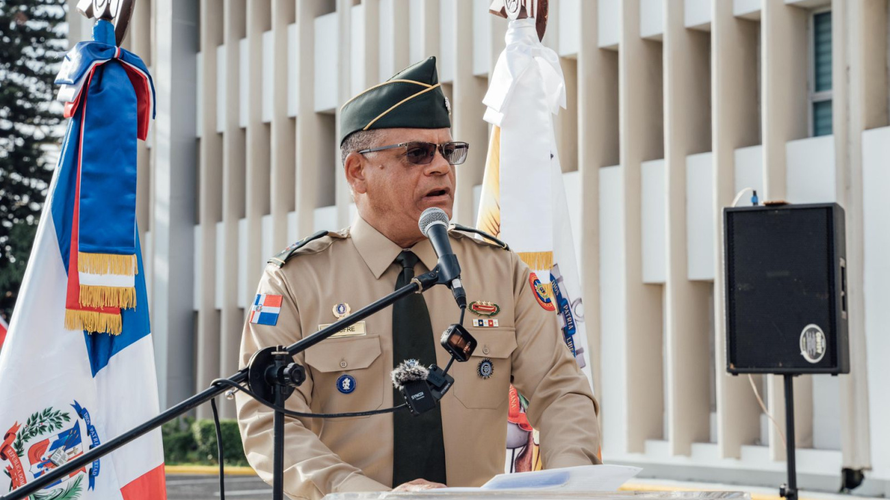 Ministro de Defensa reconoce posibles errores en operativos migratorios, "pero se está enmendando"