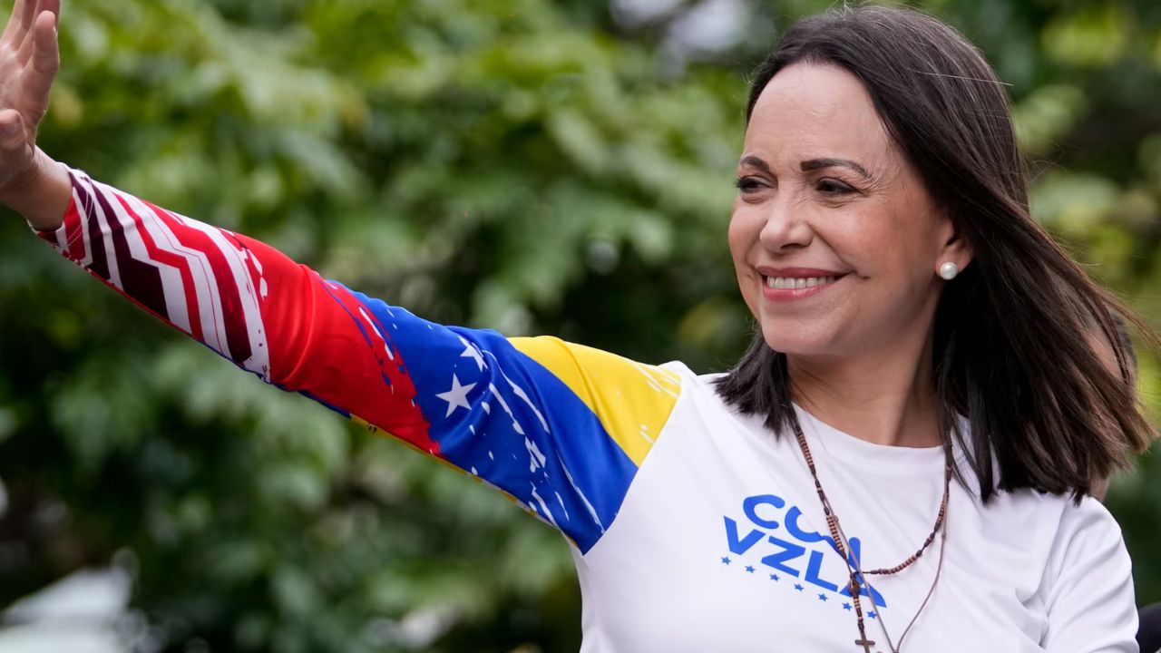 María Corina Machado dice que sigue la lucha para "cobrar" la "victoria" electoral
