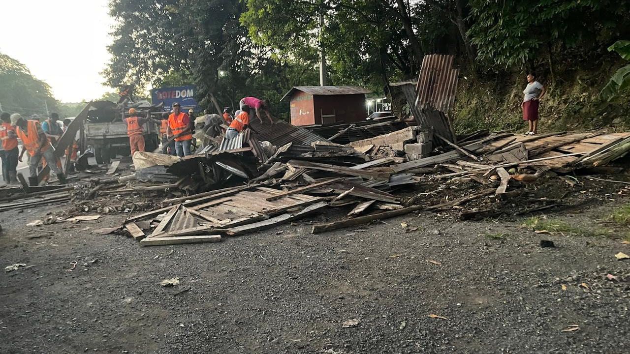 CODEVIAL del MOPC continúa operativos de mejoras en la autopista Duarte