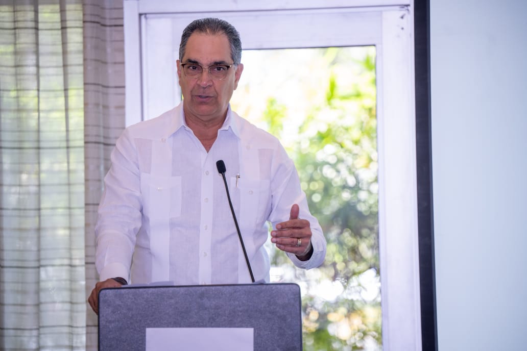 Santiago Hazim insta apoyar Modernización Fiscal para fortalecer la salud y el desarrollo nacional