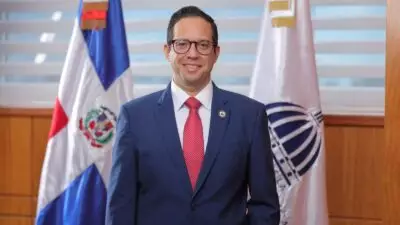 Sigmund Freund desmiente aumentos desmedidos en la nómina pública durante la gestión de Abinader