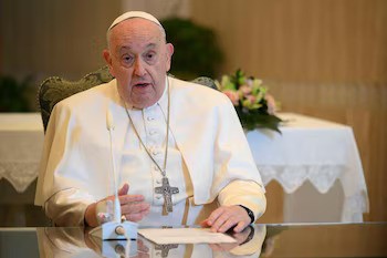 El papa pide que los gastos militares se conviertan en inversiones para combatir el hambre