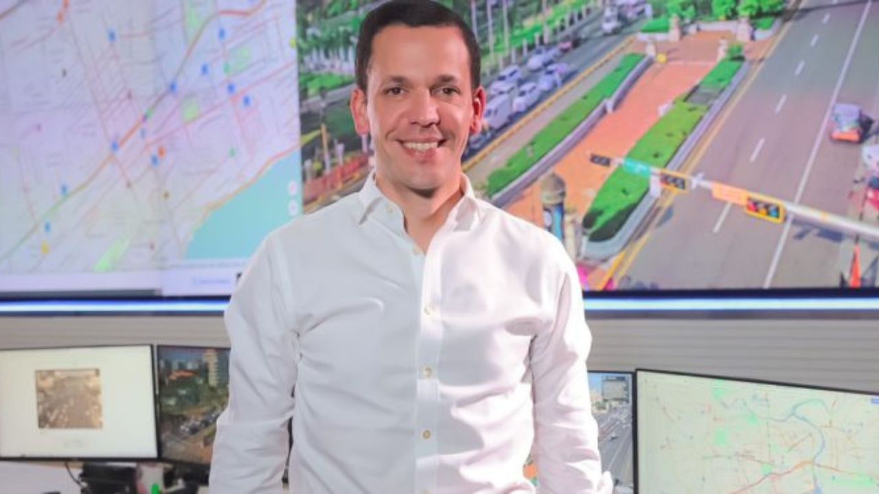 Hugo Beras y Frank Atilano firmaron contrato con Jochi Gómez a pesar de ser notificados de las irregularidades