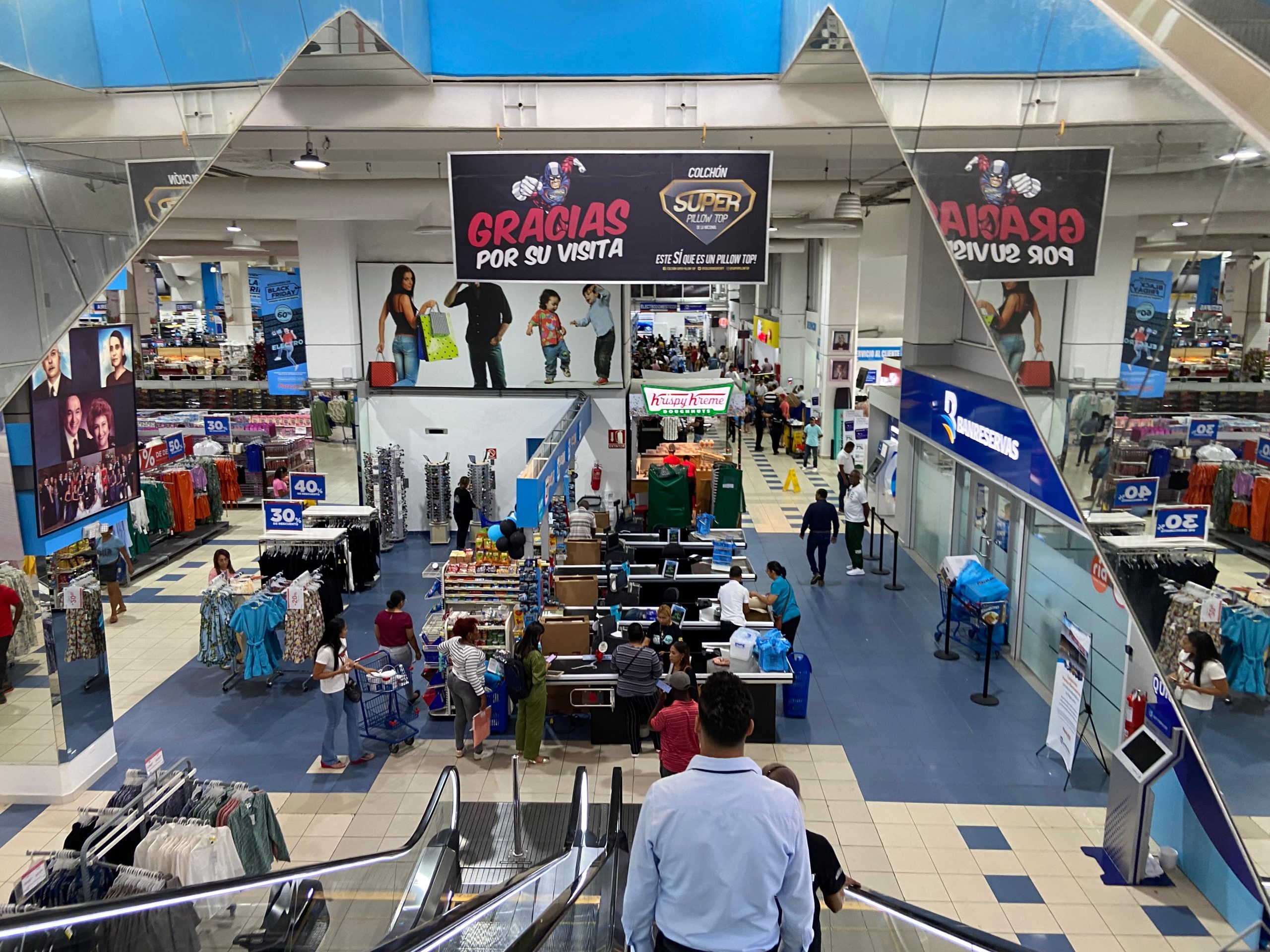 Alcántara llama a consumidores a comprar con seguridad y confianza en el “Viernes Negro”