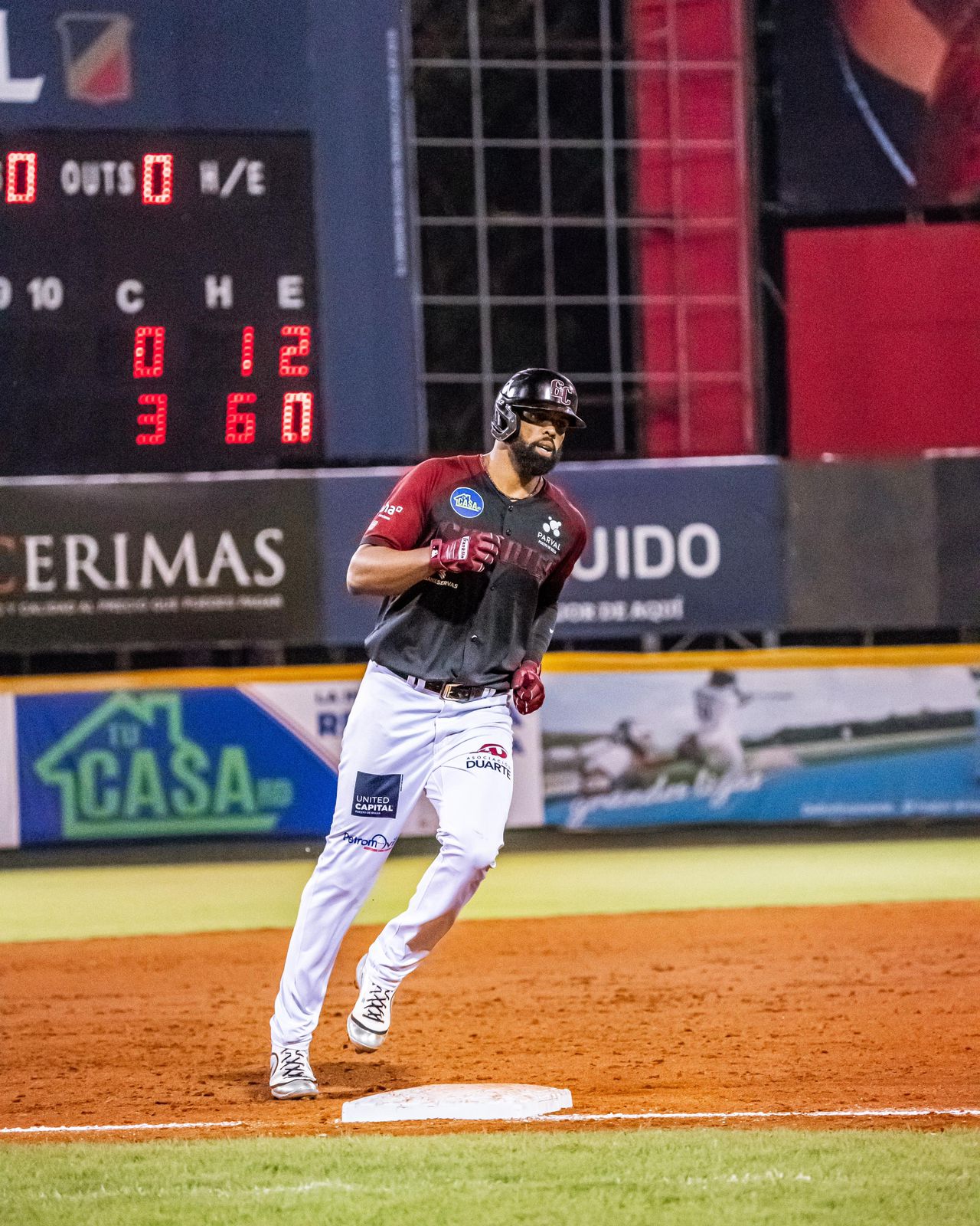 Carlos Peguero a un jonrón de Juan Francisco, en la victoria de Gigantes