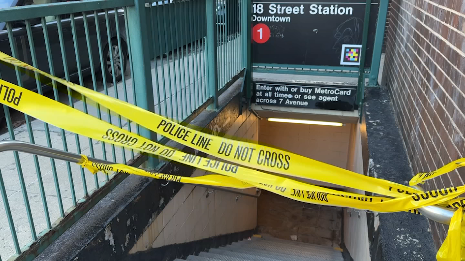 Un hombre en estado crítico tras ser empujado contra tren en marcha en metro de Nueva York