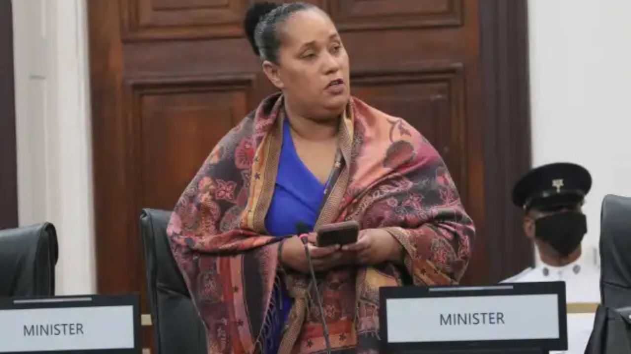 Mueren en un incendio la ministra de Educación de Trinidad y Tobago y sus dos hijos