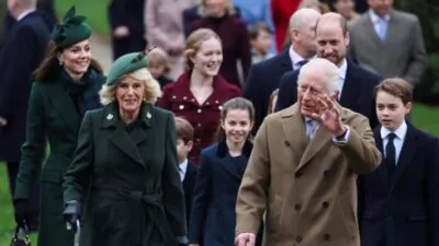 Carlos III, Camila y los príncipes de Gales asisten a misa por Navidad