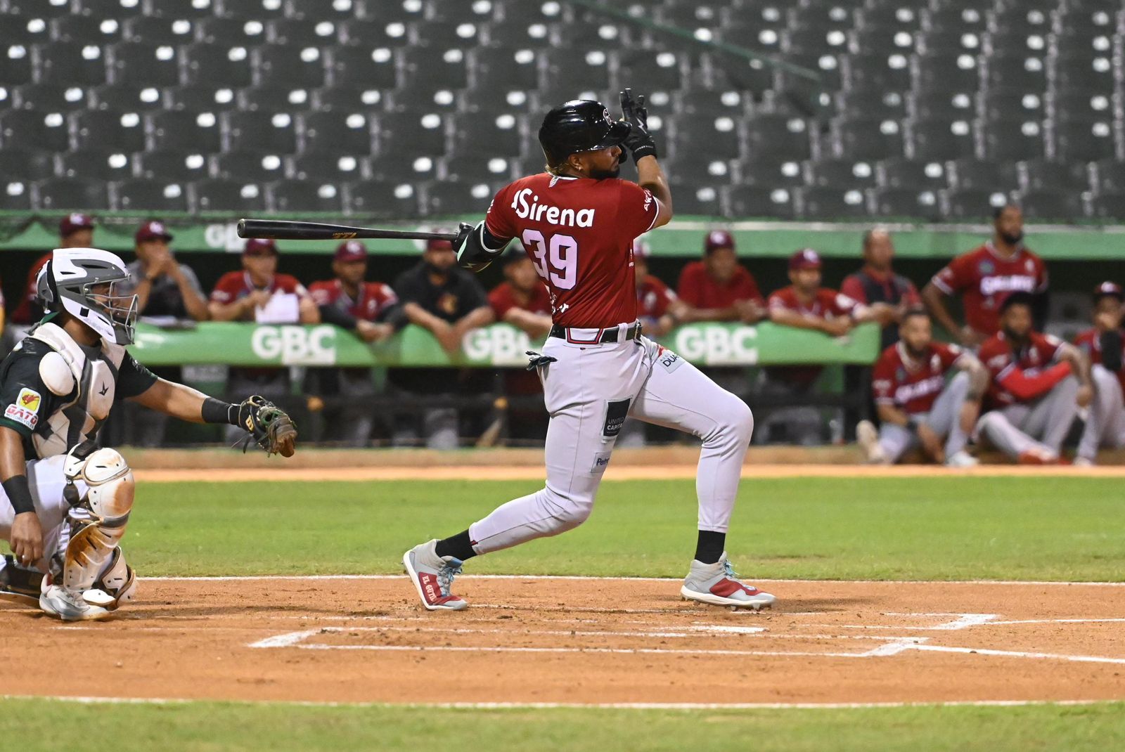 Kelvin Gutiérrez conectó de 4-3, con tres dobles en triunfo de Gigantes
