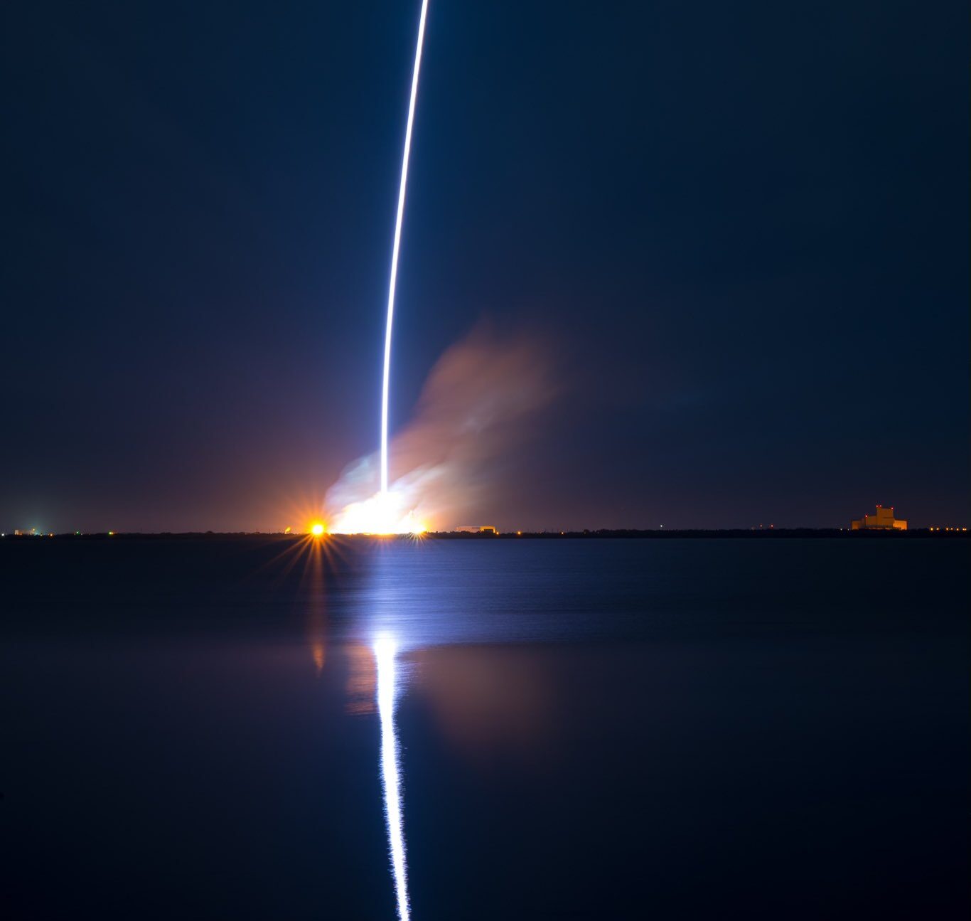 El debut de New Glenn: el cohete de Jeff Bezos que promete "nuevo capítulo en la exploración espacial"