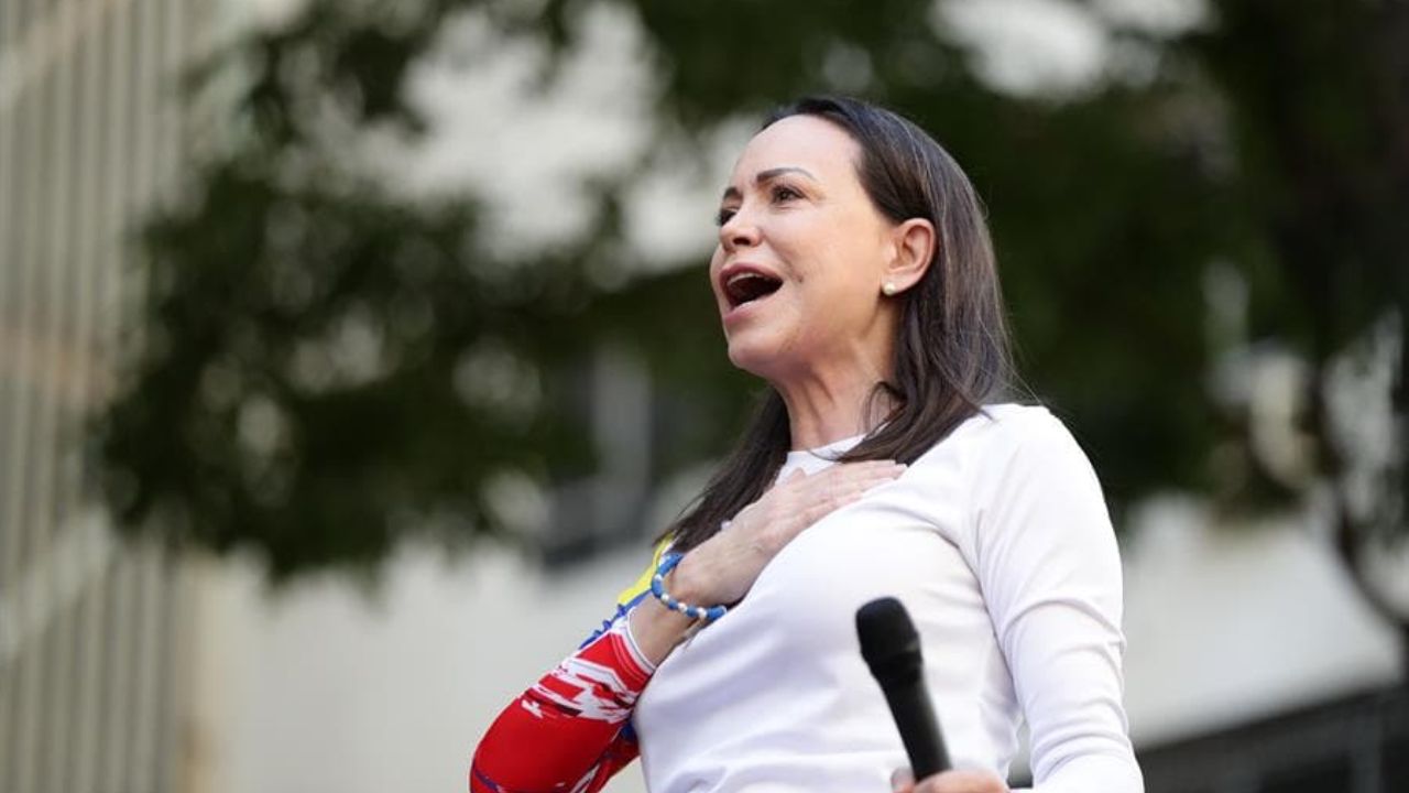 María Corina Machado llama a los venezolanos en Guatemala a recibir a González Urrutia