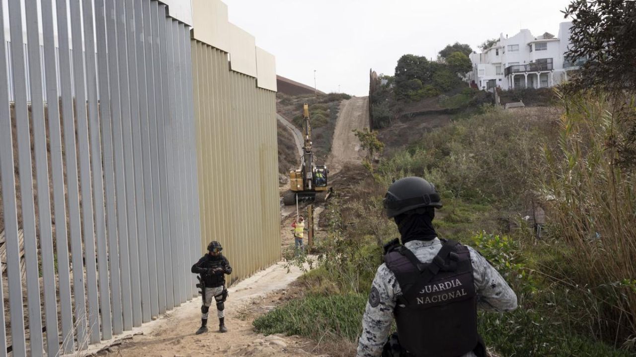 Trump ordena el despliegue de tropas en la frontera con México