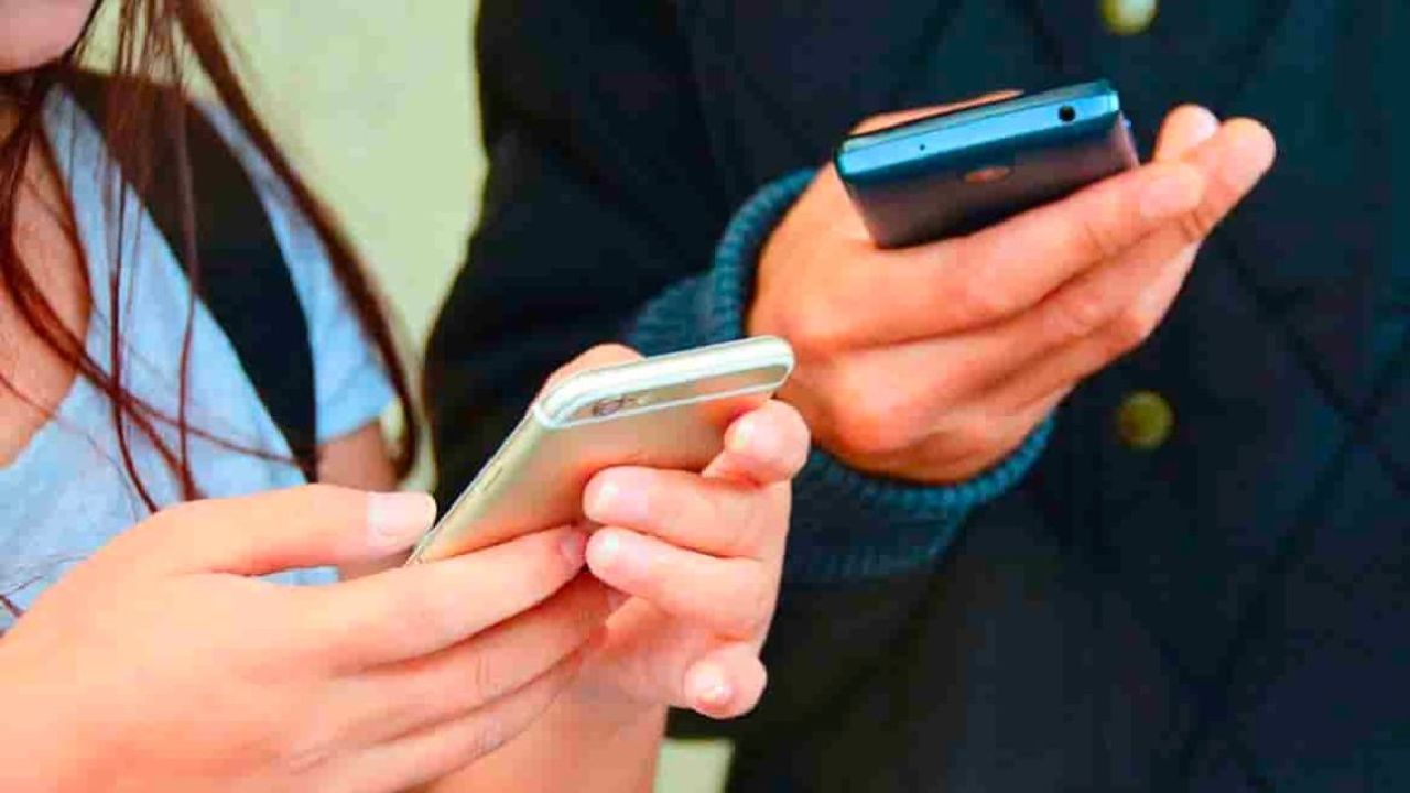 Estado de Nueva York planea prohibir celulares y tabletas en escuelas desde curso próximo