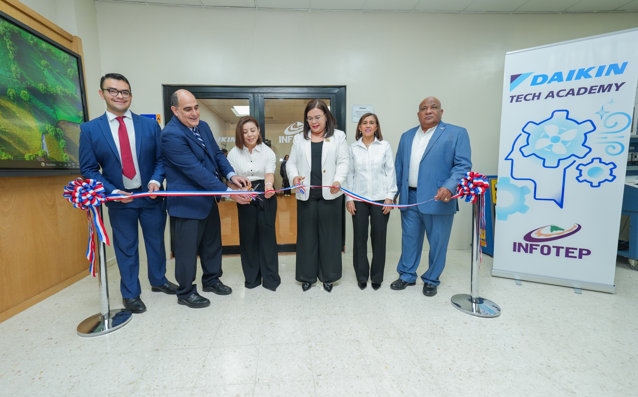 INFOTEP y Daikin Latam inauguran aula laboratorio