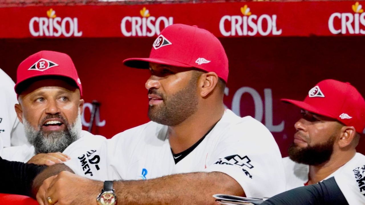 ¿Qué pasa cuando un dirigente solicita la revisión de un bate como hizo Albert Pujols?