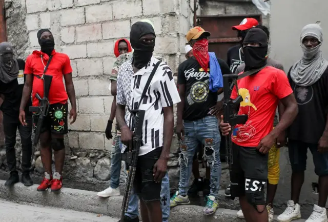Presidente Abinader declara como terroristas a las bandas haitianas