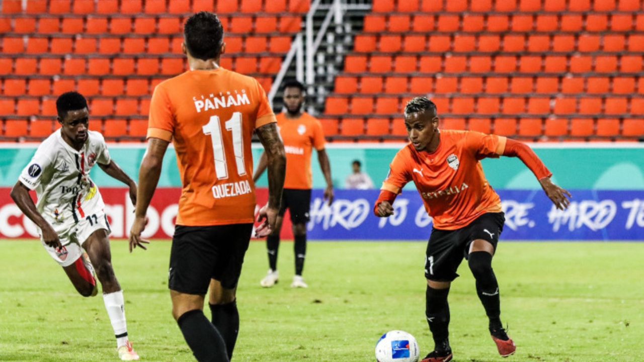 El campeón dominicano Cibao FC desafía a Chivas en un duelo crucial de Concacaf