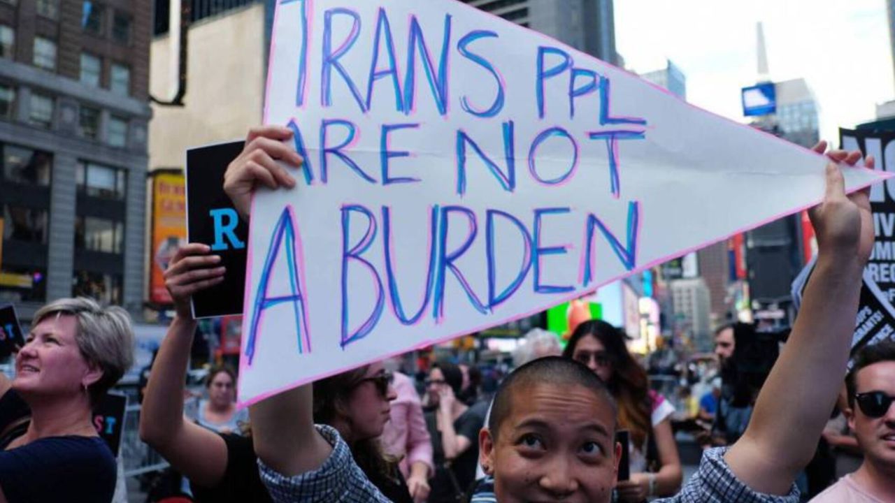 Recuerdan a hospitales de Nueva York no negar tratamientos de transición de género