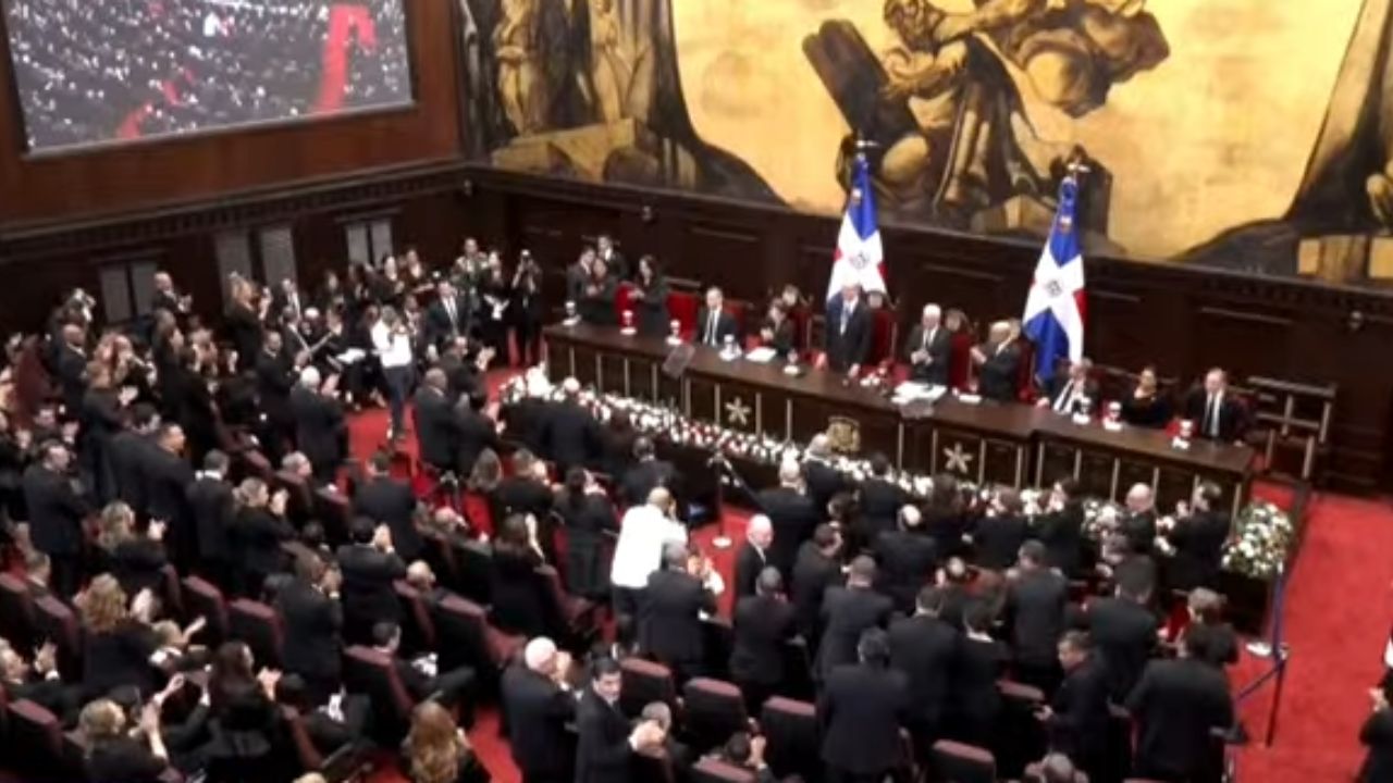 Posiciones encontradas por discurso esperanzador de Abinader