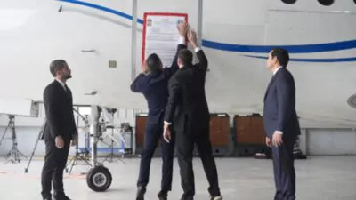 RD y EEUU formalizan decomiso de un avión de Venezuela