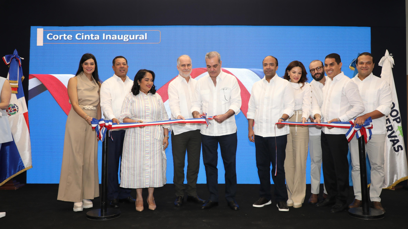 Abinader inaugura el Museo del Deporte y Club BAMESO