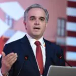 Ministro Luis Miguel De Camps presenta hoja de ruta para potenciar sistema preuniversitario